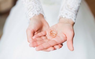 WHY AN INTIMATE WEDDING IS A GOOD IDEA