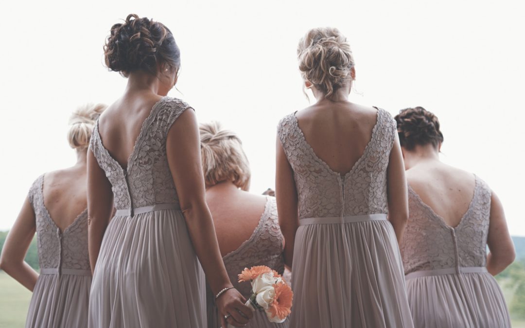 WHY MOM IS ALWAYS THE BEST BRIDESMAID