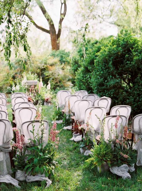 Outdoor wedding trends 2021